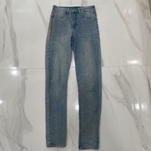 Women’s H&M Blue Skinny Jeans